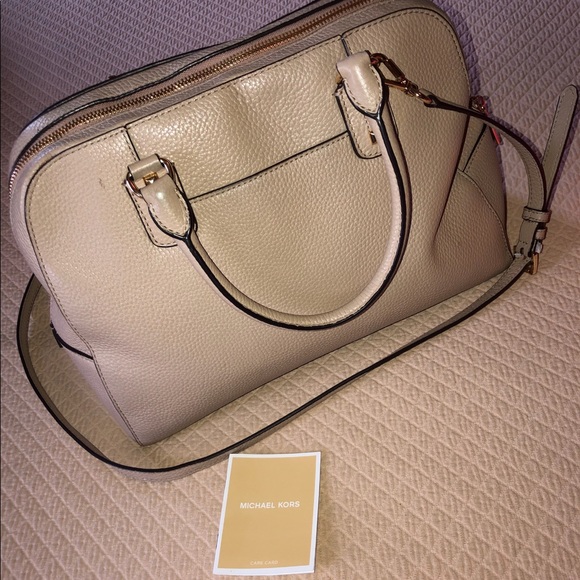 Authentic Michael Kors Purse - Picture 7 of 8